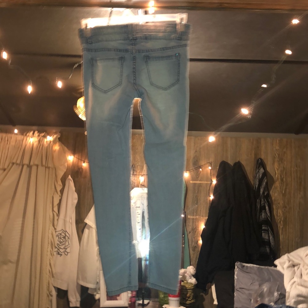 Ripped jeans - Picture 2 of 2